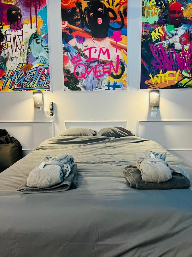 Capsule Street Art - Sauna- Jacuzzi - Playstation 5 - Billard - Netflix - Home Cinema - Terrasse Douai Exterior photo
